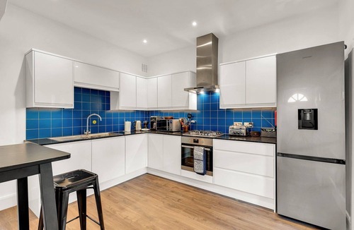 Harrow Road House | Charming Golborne Escape