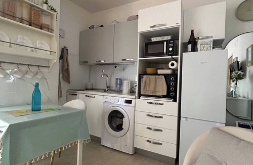 Scalea Apartment | Charming Ground Floor Apartment in Scalea with Balcony