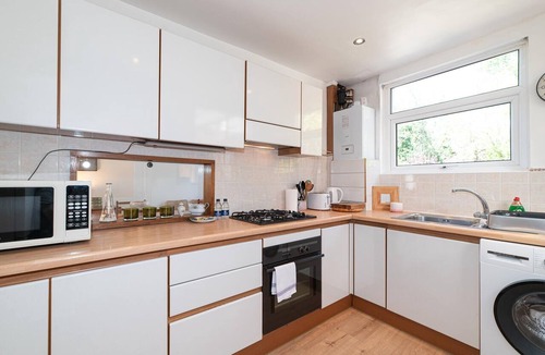 Barnhill House | Charming Home with Garden Near Wembley Stadium - Pass the Keys