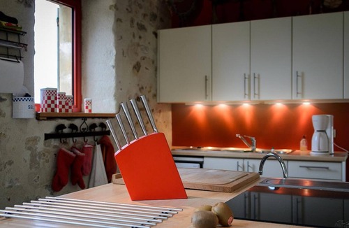 Cerilly Cottage | Charming quiet cottage with garden and included wifi