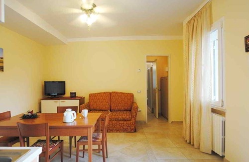 Montelabbate House | Charming solution, swimming pool 10 minutes from the sea