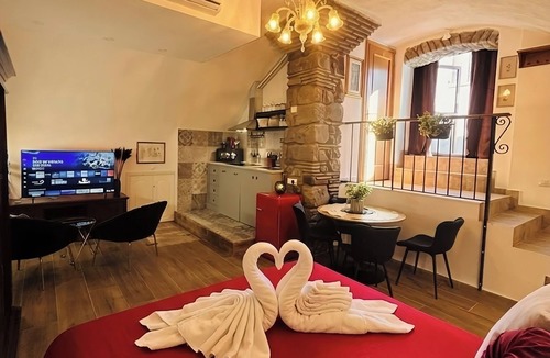 Lake Bracciano Apartment | Charming Spa Suite with Heated Stone Tub & Chromotherapy near Lake Bracciano