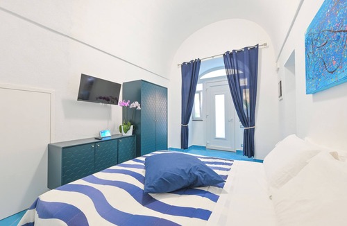 Sant'Angelo Bed & Breakfast | Chiaia Di Rose Rooms & Apartment