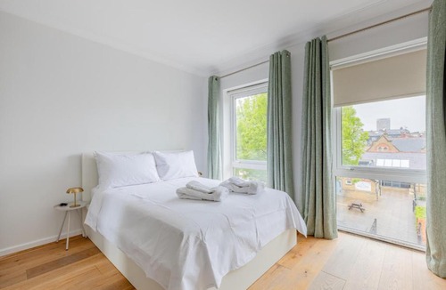 Weavers Apartment | Chic 2BD Hideaway in the Heart of Shoreditch