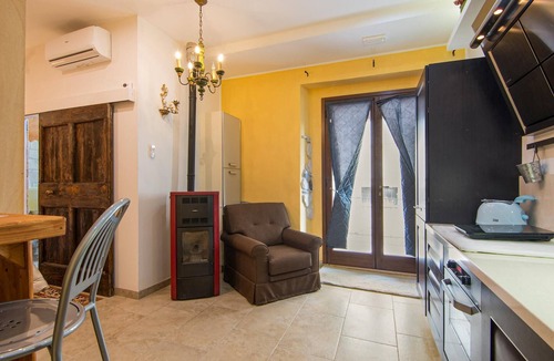 Sansepolcro Apartment | Chic Apartment with Outdoor Serenity