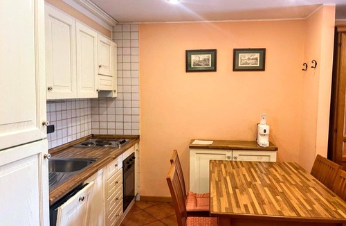 Settecamini Apartment | Chic Roman Residence Tivoli Baths