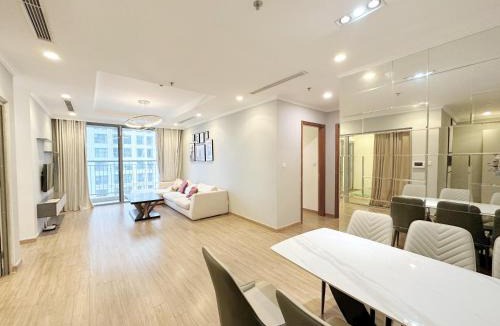 Hai Ba Trung Apartment | City Center 4BR Apartment
