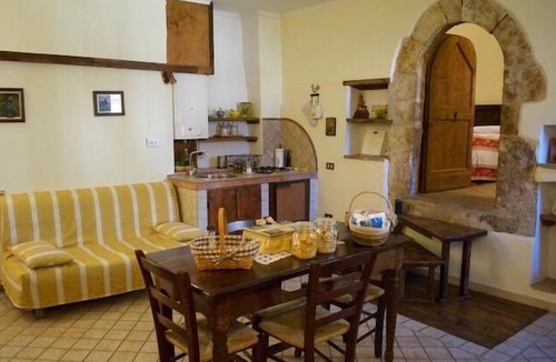 Santo Stefano di Sessanio Bed & Breakfast | Classic Apartment (3 persons) Residence La Torre
