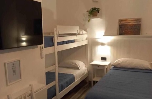 Marina Di Camerota Bed & Breakfast | Classic family room for 2 to 4 people