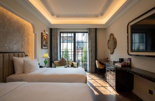 Hang Buom Hotel | Classyc Hotel Hang Buom