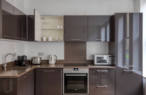 Spitalfields Apartment | Clean Shoreditch 1BR w/Open Plan, nr Market & Dining, by Blueground