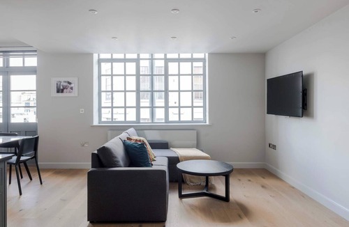 Clerkenwell Apartment | Clerkenwell 2-Bed · 2 Baths · Sleeps 6