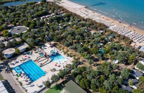 Cologna Spiaggia Resort | Club del Sole Stork Family Collection