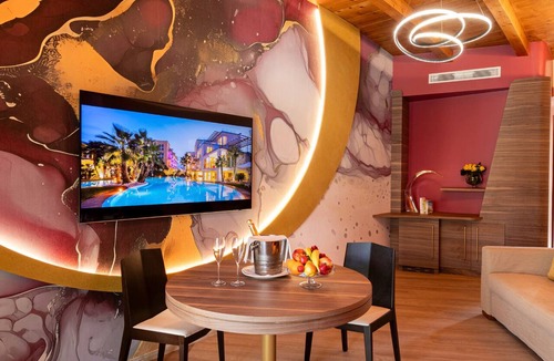 Bardolino Hotel | Color Hotel Style, Design & Gourmet