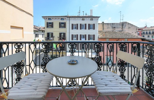 Desenzano del Garda City Centre Apartment | Comfort and style in the historic center