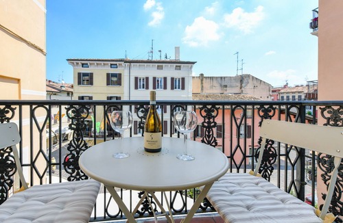 Desenzano del Garda City Centre Apartment | Comfort and style in the historic center