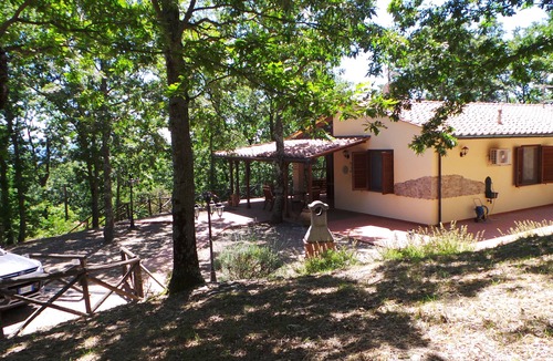 Monteverdi Marittimo House | Comfortable cozy and relaxing Sun and Moon cottage for 6 people