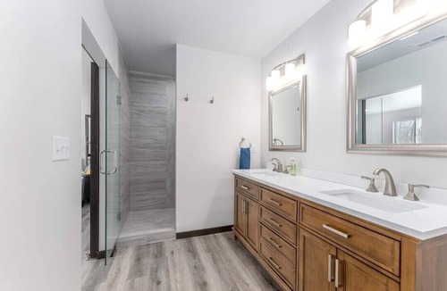 Sioux Falls House | Comfortable and convenient for your group. Relax and enjoy your time together.