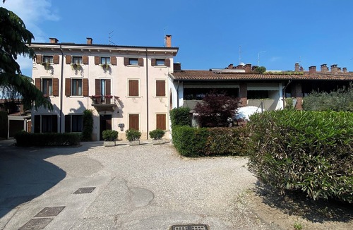 San Zeno Apartment | Comfortable apartment near the city, with convenient parking