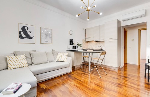 Testaccio Apartment | Comfortable apartment, overlooking Piazza Testaccio