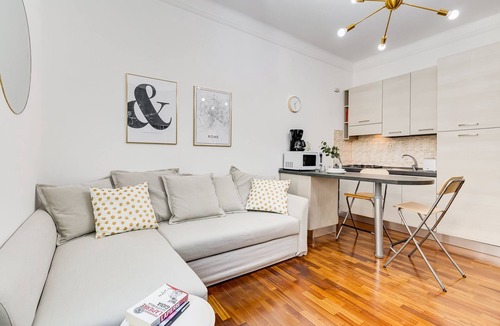 Testaccio Apartment | Comfortable apartment, overlooking Piazza Testaccio