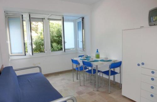 Bibione Pineda Apartment | Comfortable apartment with parking near the beach
