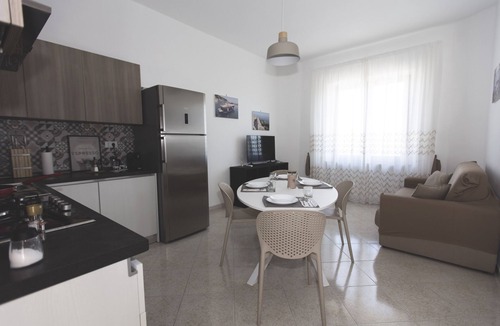 Forio Apartment | Comfortable Holiday Home with City-Sea View in center of Lacco Ameno (Ischia)