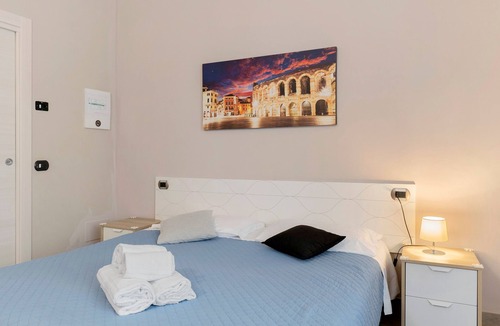 San Zeno House | Comfortable Room in Guest House