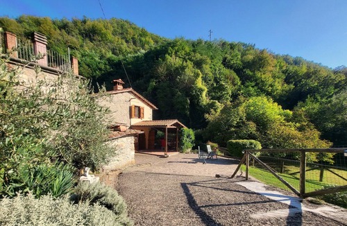 Coreglia Antelminelli Villa | Converted Mill, Riverside, Pure peace! Walk to village. WIFI