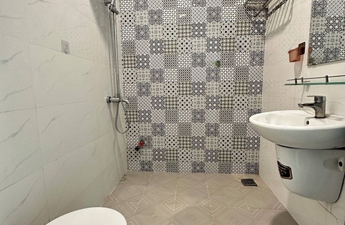 Son Tra Hotel | Corgi House Danang