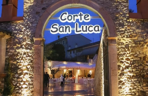 Old Town Hotel | Corte San Luca Apartments