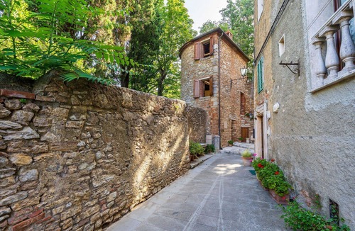 Serre di Rapolano Apartment | Cosy apartment for 2 guests with WIFI, A/C, TV and panoramic view