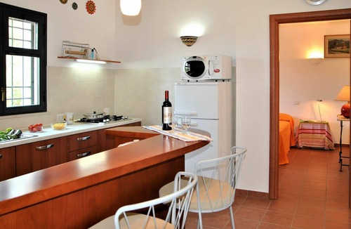 Itri Apartment | Cosy apartment for 6 guests with WIFI, pool, TV, patio and pets allowed