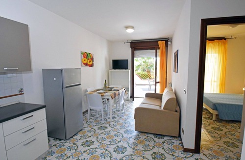 Villa Rosa Apartment | Cosy apartment for 4 people with WIFI, TV, balcony and pets allowed