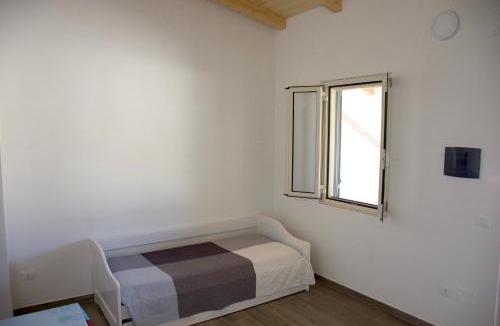 Montincello Apartment | Cosy apartment with terrace and garden in Vieste 40 m²