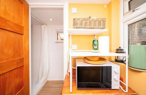Dulwich Apartment | Cosy Studio in East Dulwich – Private Entrance - Pass the Keys