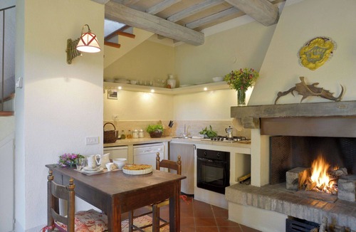 Vivo dʼOrcia House | Country House/Farm House in Vivo D'orcia with 1 bedrooms sleeps 2