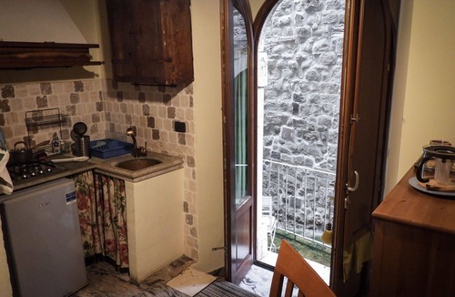 Roccafluvione Other | Country House/Farm House in Forcella with 4 bedrooms sleeps 14