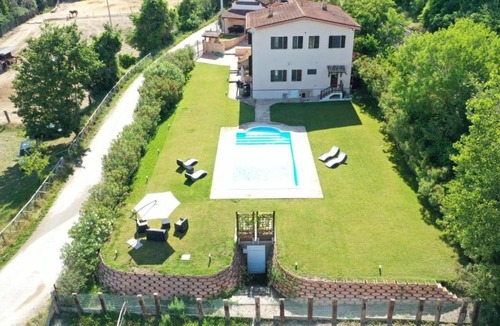 Bellante House | Country House Western Club
