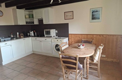 Chenerailles - Auzances - Bellegarde et Haut Pays Marchois Cottage | Country house with private garden on the grounds of an organic farm