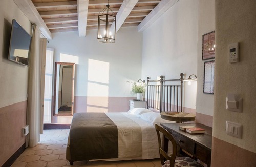 Alba Adriatica House | Country residence, 10 bedrooms and 10 bathrooms, salt water pool, panoramic.