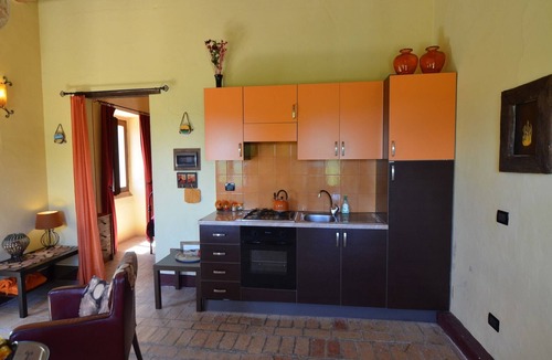 Monterosso Apartment | Countryside cottage in Pergola