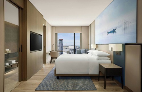 Hai Chau Hotel | Courtyard by Marriott Danang Han River