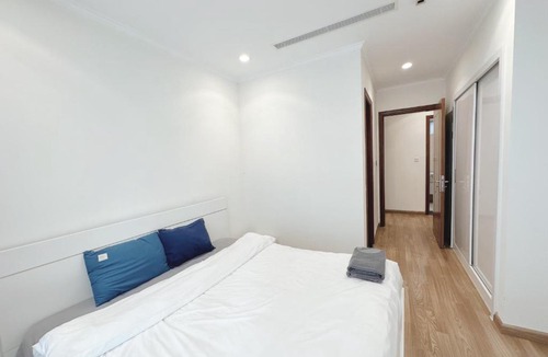 Hoang Mai Apartment | Cozy 2BR Apartment in Times City