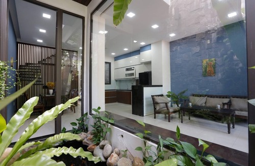 Son Tra House | Cozy 3BR Near Beach, Tranquil Fish Pond & Parking