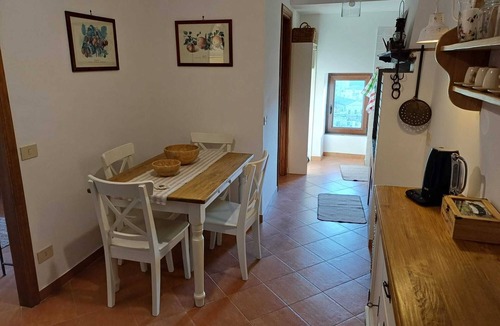 Lake Bracciano House | Cozy and bright suitable for couples and families with beautiful cathedral view