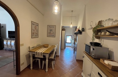 Lake Bracciano House | Cozy and bright suitable for couples and families with beautiful cathedral view