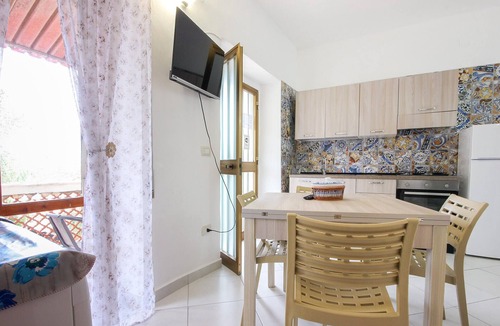 Casal Velino Apartment | Cozy apartment in Casal Velino with WiFi