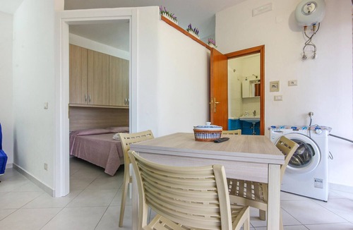 Casal Velino Apartment | Cozy apartment in Casal Velino with WiFi