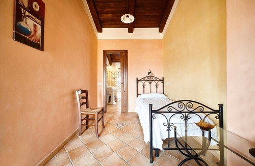 Casal Velino Apartment | Cozy Apartment in the Heart of Casal Velino